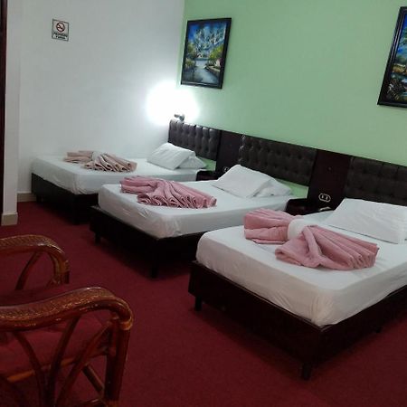 Estelí Hotel Don Vito מראה חיצוני תמונה