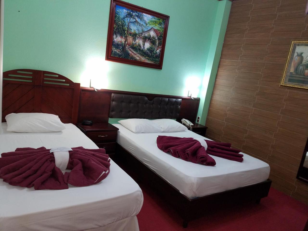 Estelí Hotel Don Vito מראה חיצוני תמונה