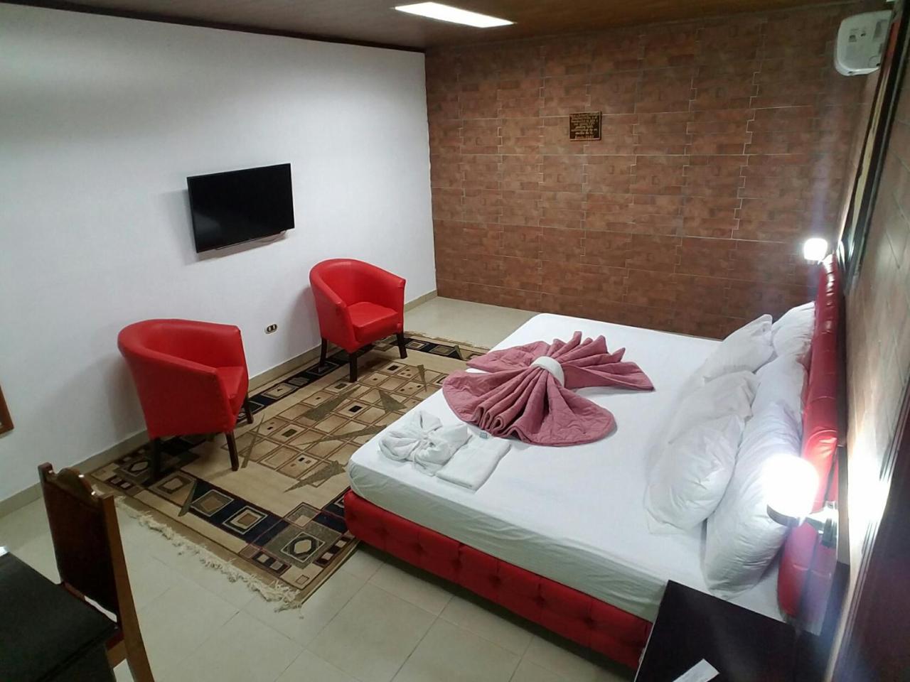 Estelí Hotel Don Vito מראה חיצוני תמונה